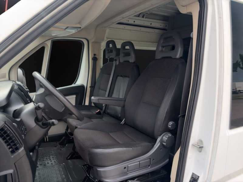PEUGEOT BOXER 2.0 BlueHDI 110 cv L2H2 Cabine Approfondie Pro / 7 places / Attelage