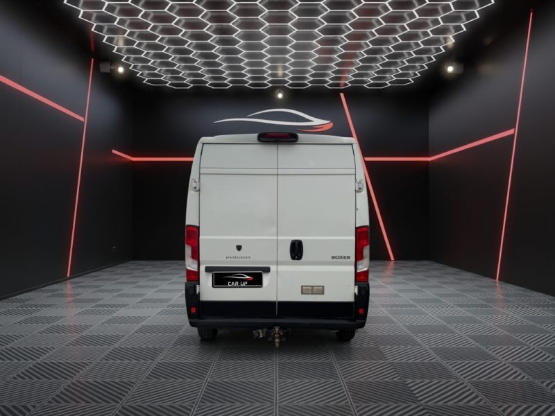 PEUGEOT BOXER 2.0 BlueHDI 110 cv L2H2 Cabine Approfondie Pro / 7 places / Attelage