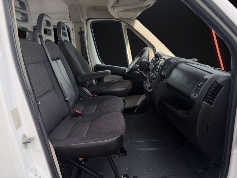 PEUGEOT BOXER 2.0 BlueHDI 110 cv L2H2 Cabine Approfondie Pro / 7 places / Attelage