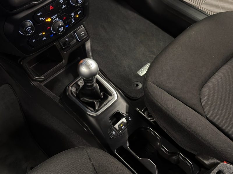 JEEP RENEGADE PHASE 2 T3 1.0 GSE 120 QUICKSILVER WINTER EDITION 2WD S&S TOIT OUVRANT - Garantie 1 an