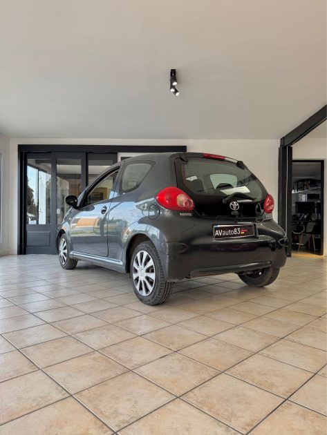 TOYOTA AYGO 1.0I VVT-I 68cv - 120500km - Embrayage Changé Récemment et Révisée - Garantie 12 mois