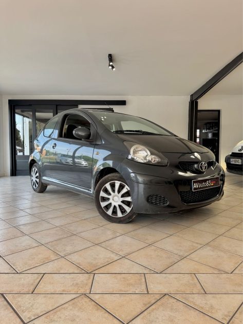 TOYOTA AYGO 1.0I VVT-I 68cv - 120500km - Embrayage Changé Récemment et Révisée - Garantie 12 mois