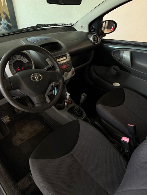 TOYOTA AYGO 1.0I VVT-I 68cv - 120500km - Embrayage Changé Récemment et Révisée - Garantie 12 mois