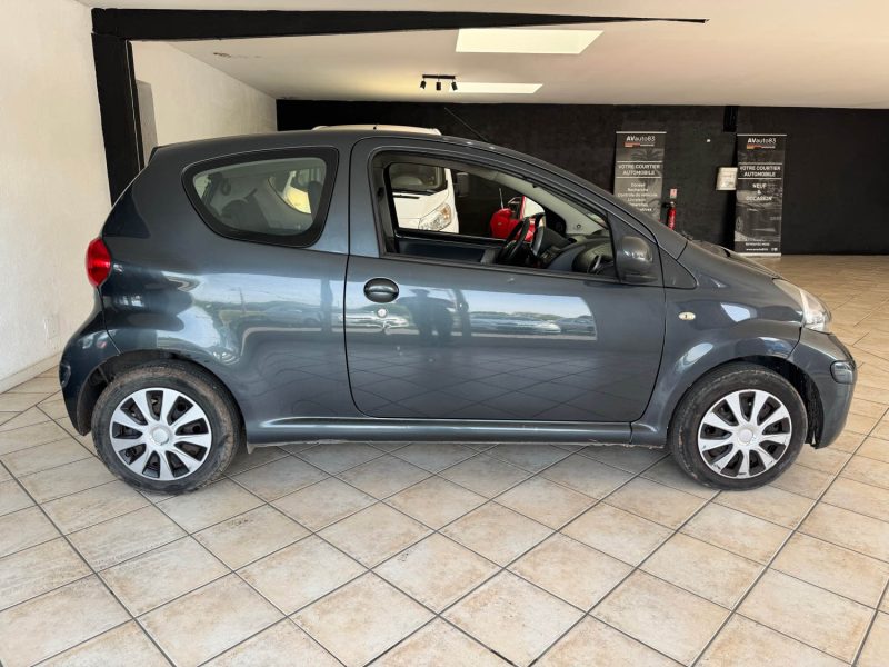 TOYOTA AYGO 1.0I VVT-I 68cv - 120500km - Embrayage Changé Récemment et Révisée - Garantie 12 mois