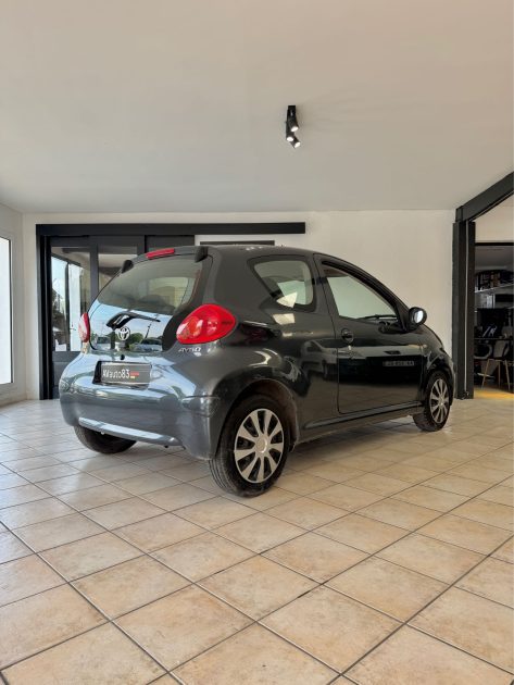 TOYOTA AYGO 1.0I VVT-I 68cv - 120500km - Embrayage Changé Récemment et Révisée - Garantie 12 mois