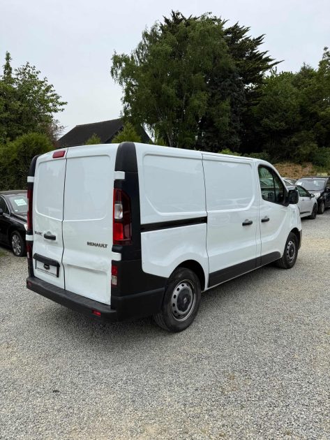 RENAULT TRAFIC L1H1 1000 1.6 DCI 120CH CONFORT EURO6 TVA RECUPERABLE