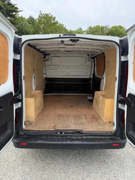 RENAULT TRAFIC L1H1 1000 1.6 DCI 120CH CONFORT EURO6 TVA RECUPERABLE