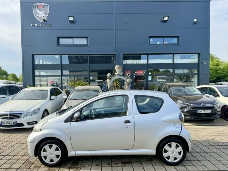 TOYOTA AYGO DYNAMIC 1.0L 68CH