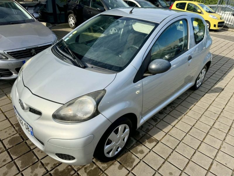 TOYOTA AYGO DYNAMIC 1.0L 68CH