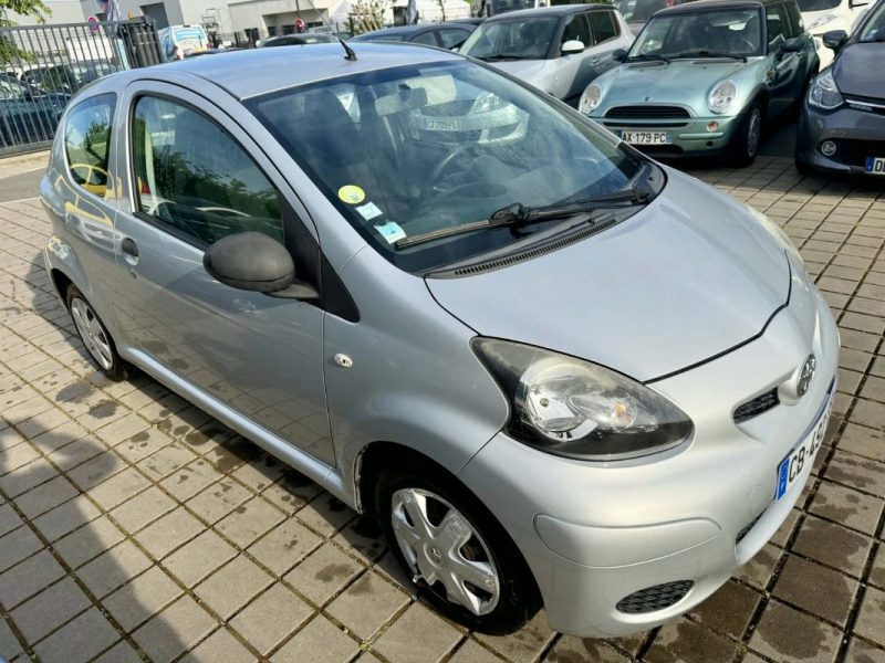 TOYOTA AYGO DYNAMIC 1.0L 68CH