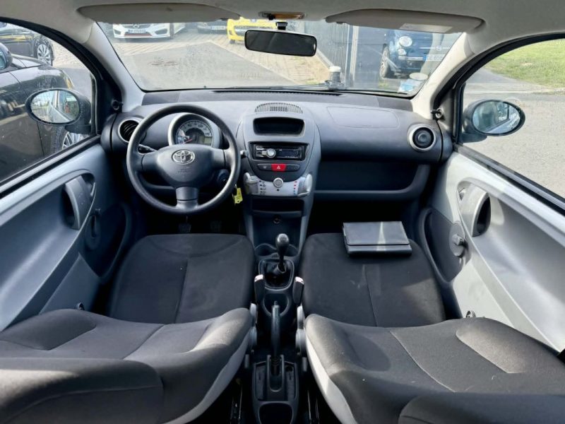 TOYOTA AYGO DYNAMIC 1.0L 68CH