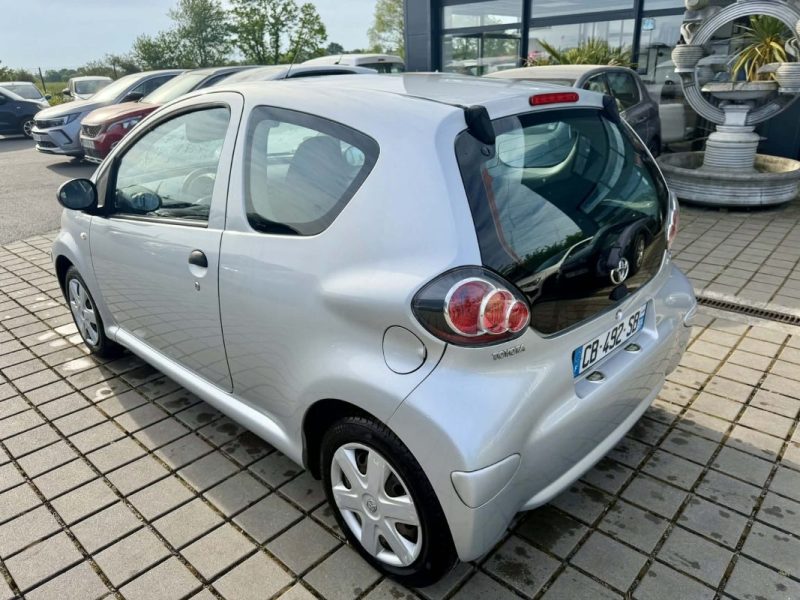 TOYOTA AYGO DYNAMIC 1.0L 68CH