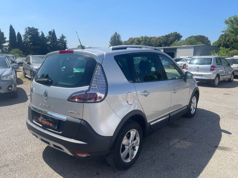 RENAULT SCENIC III XMOD 1.2 TCE 130CH ENERGY BOSE 2015