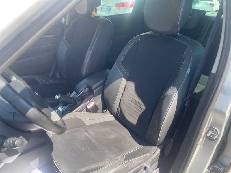 RENAULT SCENIC III XMOD 1.2 TCE 130CH ENERGY BOSE 2015
