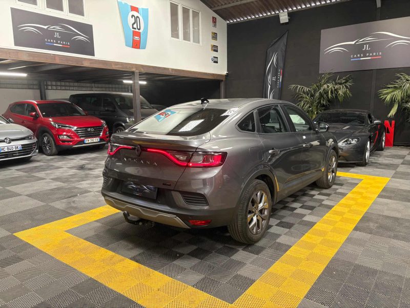 MAGNIFIQUE RENAULT ARKANA EVOLUTION 1.6 145CH HYBRIDE (APPLE CARPLAY, CAMÉRA DE RECUL, ATTELAGE)