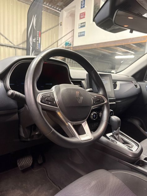 MAGNIFIQUE RENAULT ARKANA EVOLUTION 1.6 145CH HYBRIDE (APPLE CARPLAY, CAMÉRA DE RECUL, ATTELAGE)