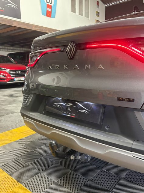 MAGNIFIQUE RENAULT ARKANA EVOLUTION 1.6 145CH HYBRIDE (APPLE CARPLAY, CAMÉRA DE RECUL, ATTELAGE)