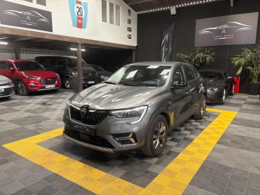 MAGNIFIQUE RENAULT ARKANA EVOLUTION 1.6 145CH HYBRIDE (APPLE CARPLAY, CAMÉRA DE RECUL, ATTELAGE)
