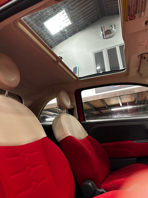 MAGNIFIQUE FIAT 500 LOUNGE 69 CH (1ERE MAIN, TOIT PANORAMIQUE, SUIVI D’ENTRETIEN, RADAR DE RECUL)