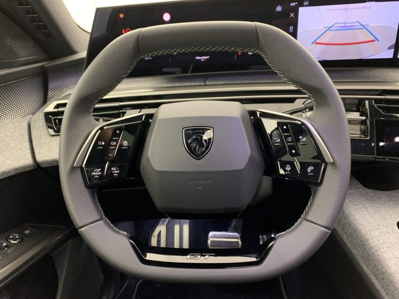 PEUGEOT 5008 HYBRID 145 E-DCS6 GT TOIT OUVRANT 2025