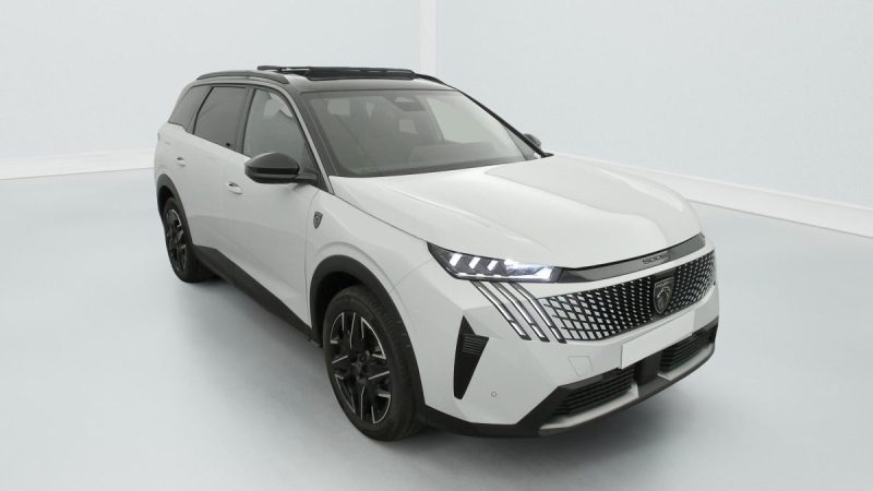PEUGEOT 5008 HYBRID 145 E-DCS6 GT TOIT OUVRANT 2025