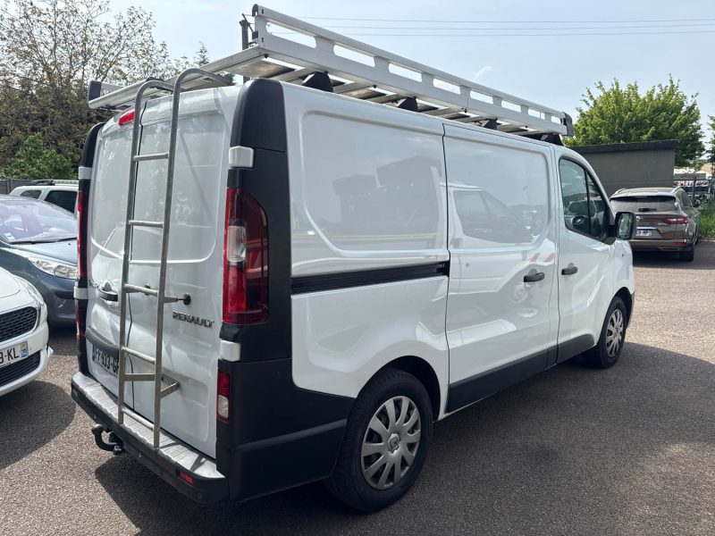 RENAULT TRAFIC L1H1 1000 2.0 DCI 145CH ENERGY CONFORT 13 325 € HT  