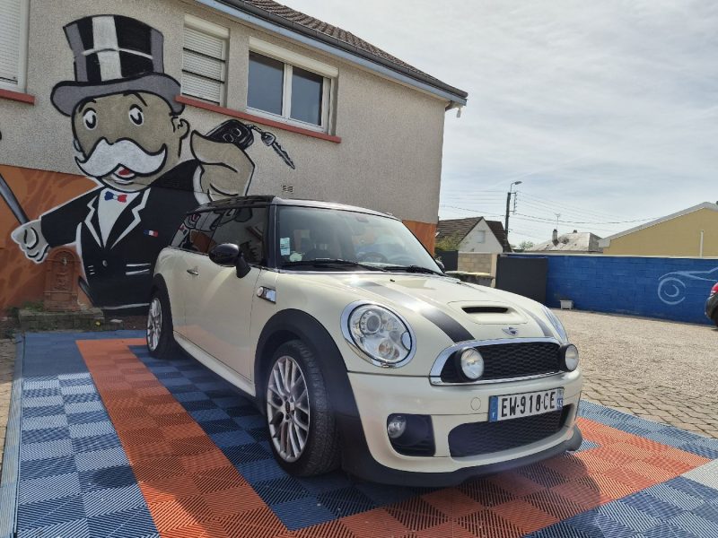 MINI CLUBMAN MINI COOPER SD 143 CABRIO 2012