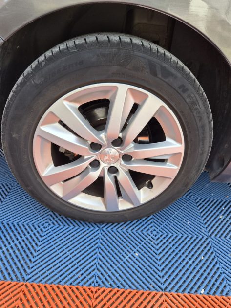 PEUGEOT 308 SW II (LC_, LJ_, LR_, LX_, L4_) 1.5 BLUEHDI 130 2019