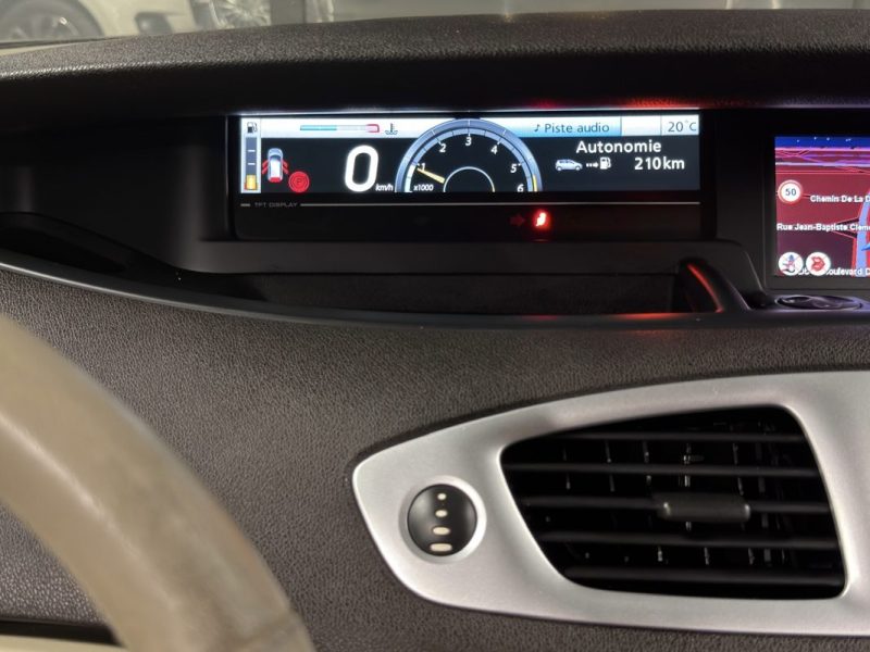 RENAULT GRAND SCENIC 3 III 1.9 DCI 130 Cv 1ERE MAIN / 37 700 Kms ATTELAGE GPS CAMERA - GARANTIE 1 AN