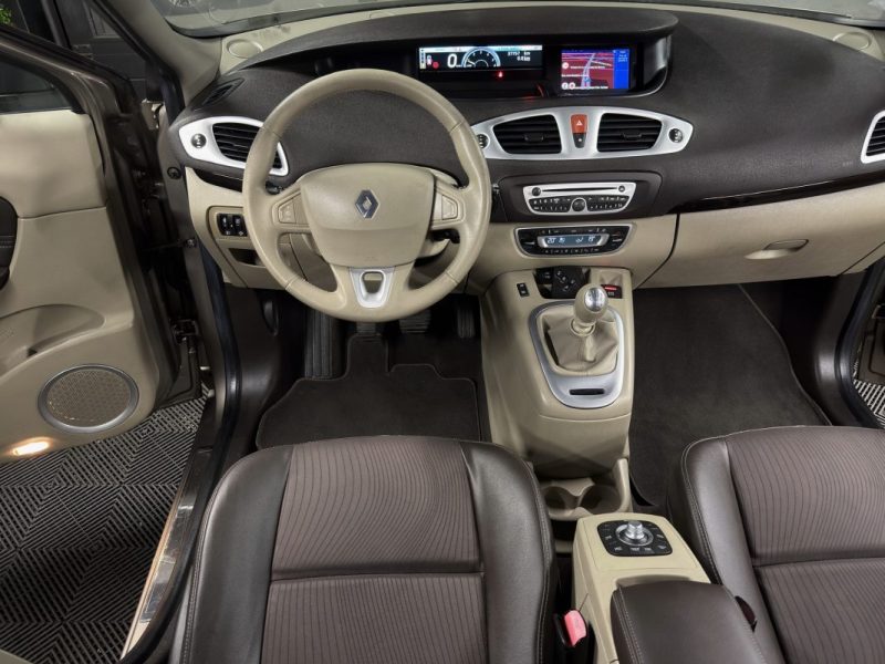 RENAULT GRAND SCENIC 3 III 1.9 DCI 130 Cv 1ERE MAIN / 37 700 Kms ATTELAGE GPS CAMERA - GARANTIE 1 AN
