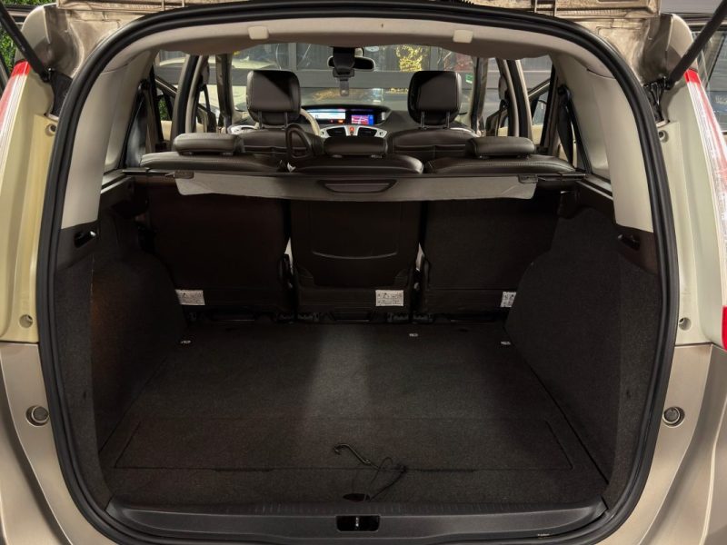 RENAULT GRAND SCENIC 3 III 1.9 DCI 130 Cv 1ERE MAIN / 37 700 Kms ATTELAGE GPS CAMERA - GARANTIE 1 AN