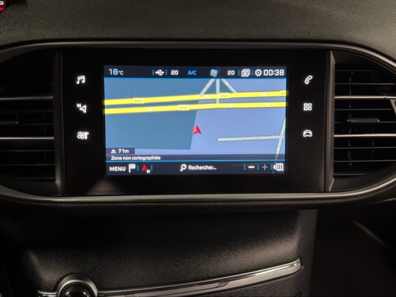PEUGEOT 308 II PHASE 2 GT LINE 1.2 TUBRO 130 Cv APPLE & ANDROID TOIT PANO GPS CAMERA - GARANTIE 1 AN