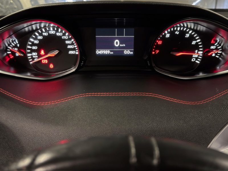 PEUGEOT 308 II PHASE 2 GT LINE 1.2 TUBRO 130 Cv APPLE & ANDROID TOIT PANO GPS CAMERA - GARANTIE 1 AN
