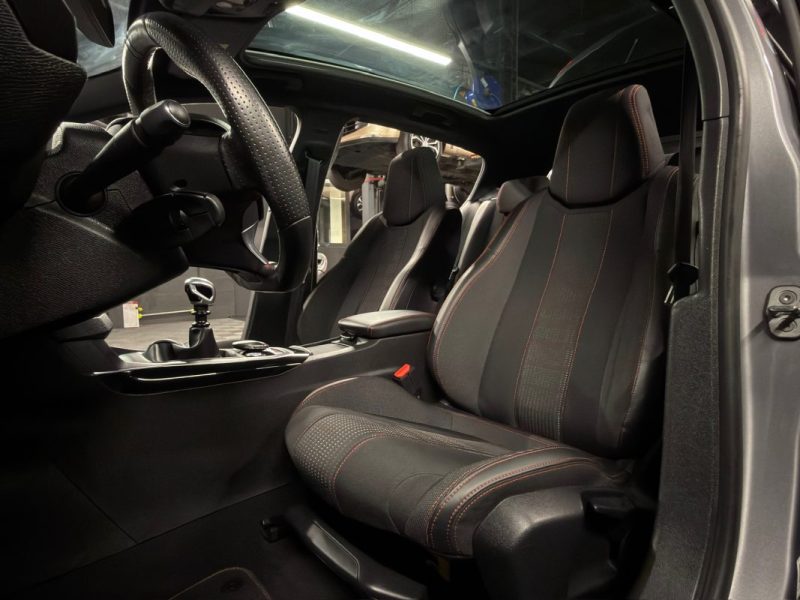 PEUGEOT 308 II PHASE 2 GT LINE 1.2 TUBRO 130 Cv APPLE & ANDROID TOIT PANO GPS CAMERA - GARANTIE 1 AN