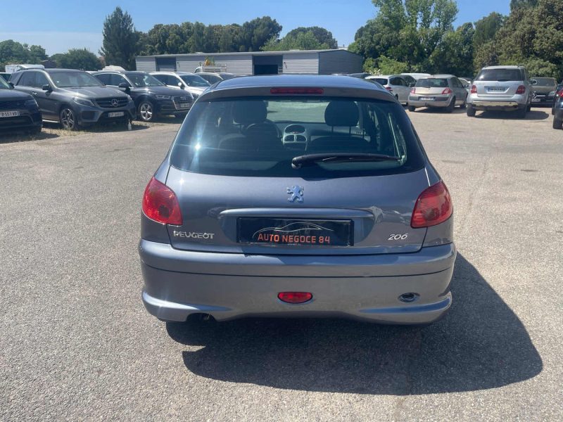 PEUGEOT 206 1.4E 75CH GÉNÉRATION 56MKM