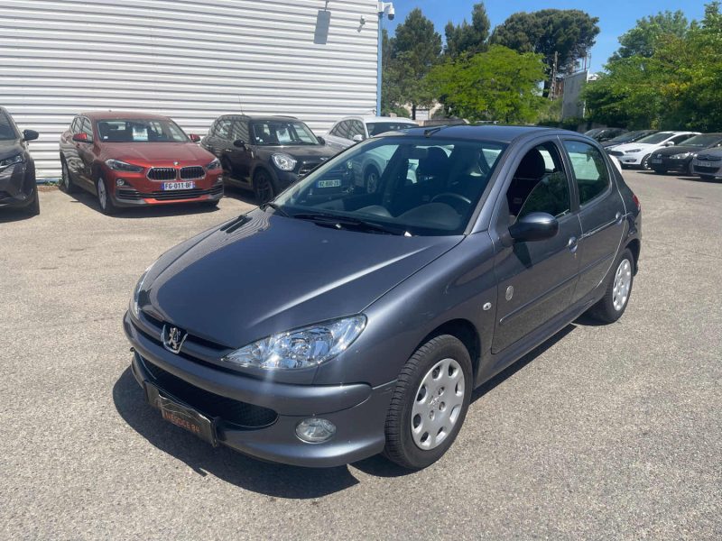PEUGEOT 206 1.4E 75CH GÉNÉRATION 56MKM