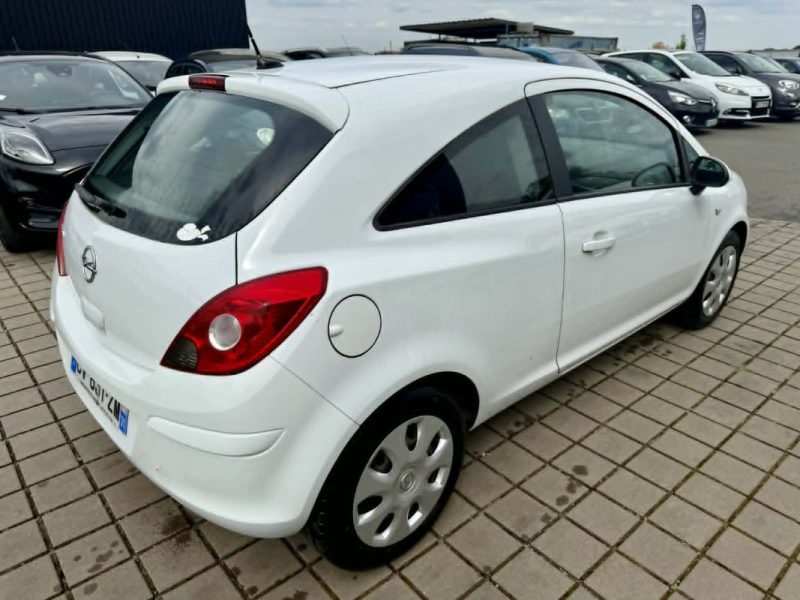 OPEL  CORSA TWINPORT 1.2L 86CH GRAPHITE 