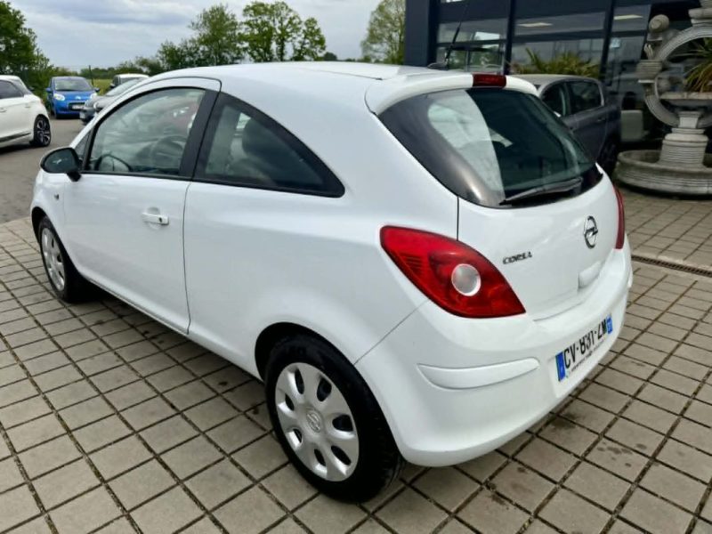 OPEL  CORSA TWINPORT 1.2L 86CH GRAPHITE 