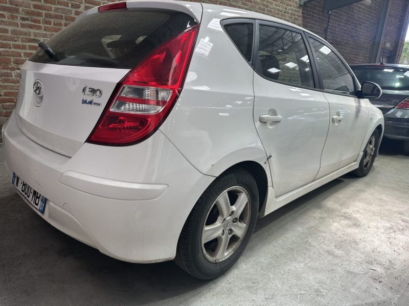 HYUNDAI  I30 1.6 CRDI CLASSIC BLUE 90 cv 2012