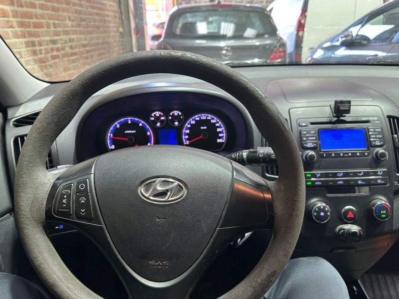 HYUNDAI  I30 1.6 CRDI CLASSIC BLUE 90 cv 2012