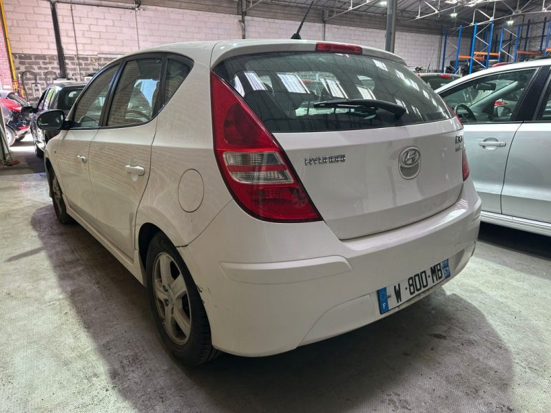 HYUNDAI  I30 1.6 CRDI CLASSIC BLUE 90 cv 2012