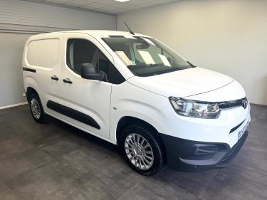 TOYOTA PRO CITY 1.5 MEDIUM 100 D-4D DYNAMIC 2021