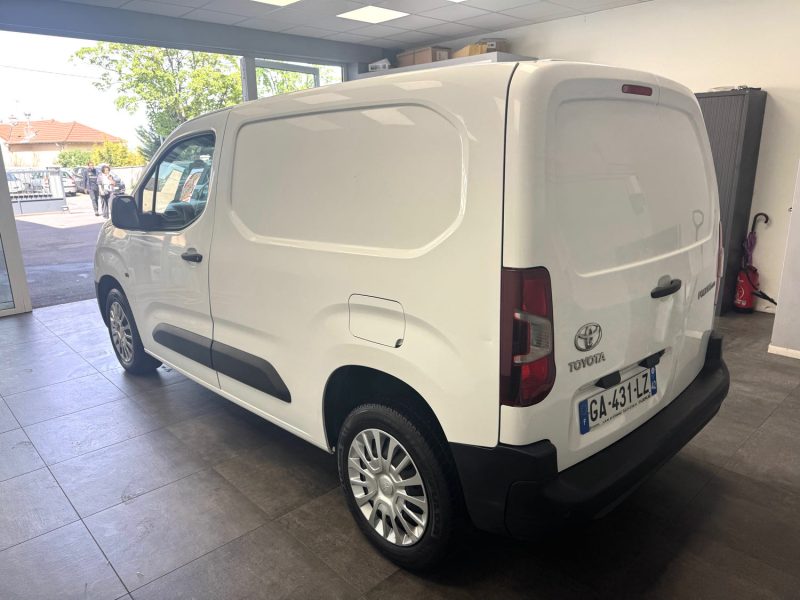 TOYOTA PRO CITY 1.5 MEDIUM 100 D-4D DYNAMIC 2021