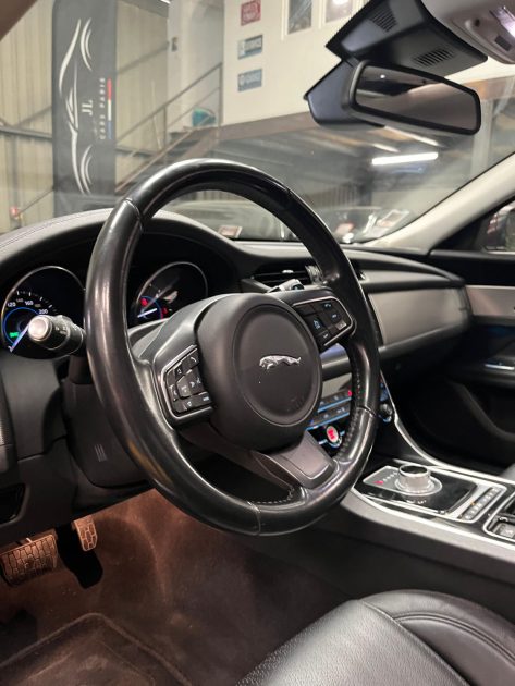 MAGNIFIQUE JAGUAR XF PURE 2.0D 180CH (CAMÉRA DE RECUL, TOIT OUVRANT, RADAR AVANT/ARRIÈRE)⭐️⭐️⭐️⭐️⭐️