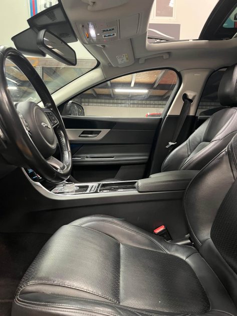MAGNIFIQUE JAGUAR XF PURE 2.0D 180CH (CAMÉRA DE RECUL, TOIT OUVRANT, RADAR AVANT/ARRIÈRE)⭐️⭐️⭐️⭐️⭐️