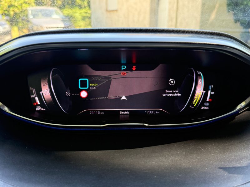 PEUGEOT 3008 II HYBRID 225CH E-EAT8 ROADTRIP 