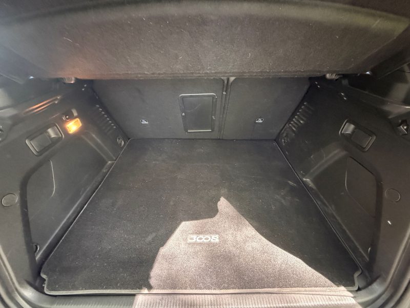 PEUGEOT 3008 II HYBRID 225CH E-EAT8 ROADTRIP 