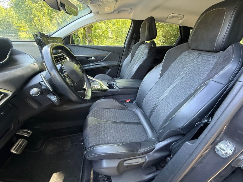 PEUGEOT 3008 II HYBRID 225CH E-EAT8 ROADTRIP 
