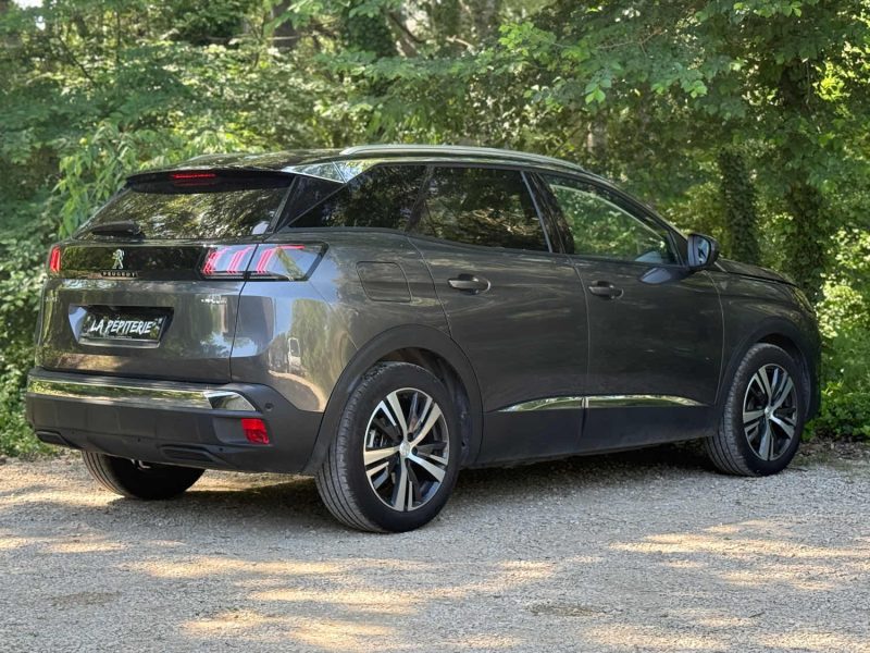 PEUGEOT 3008 II HYBRID 225CH E-EAT8 ROADTRIP 