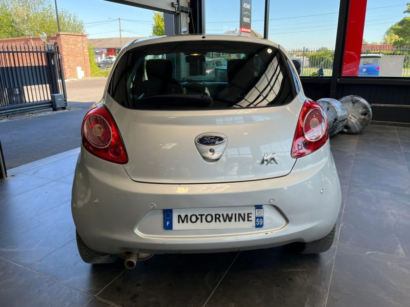 🚗 FORD KA 1.2 69ch ⚙️ TITANIUM ❄️ Climatisation 📡 Radar de recul 📱 Bluetooth